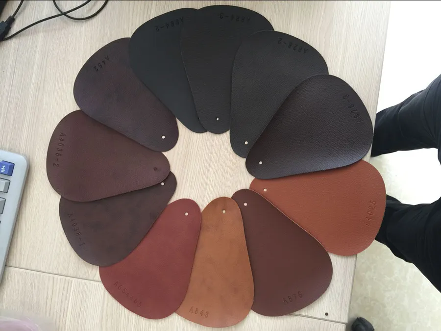 Brown Leather Executive Office Chair for Sale Boss CEO Office Furniture High Back Leather Office Chair Armrest Swivel Revolving