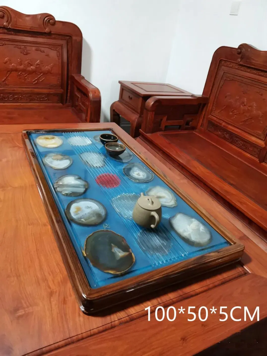 Customized Luxury and Environmentally Friendly Solid Wood Mahogany Gem Epoxy Resin Dining Table